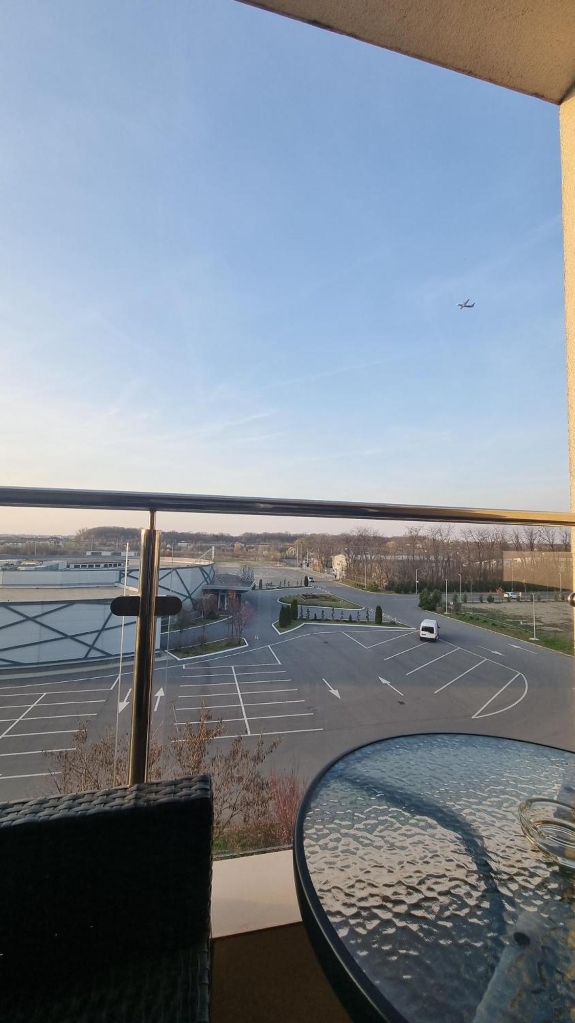Airport Residence Studio 401 オトペニ エクステリア 写真